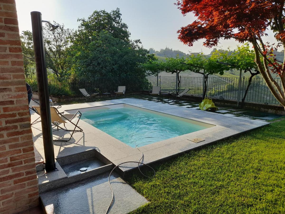 Agriturismo I Grappoli سيرالونغا دو ألبا المظهر الخارجي الصورة