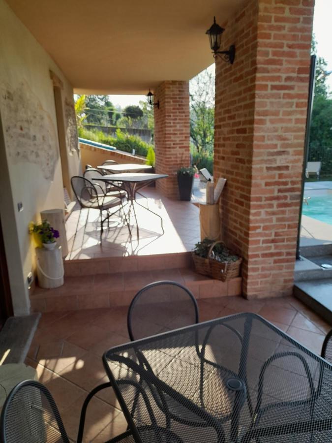 Agriturismo I Grappoli سيرالونغا دو ألبا المظهر الخارجي الصورة